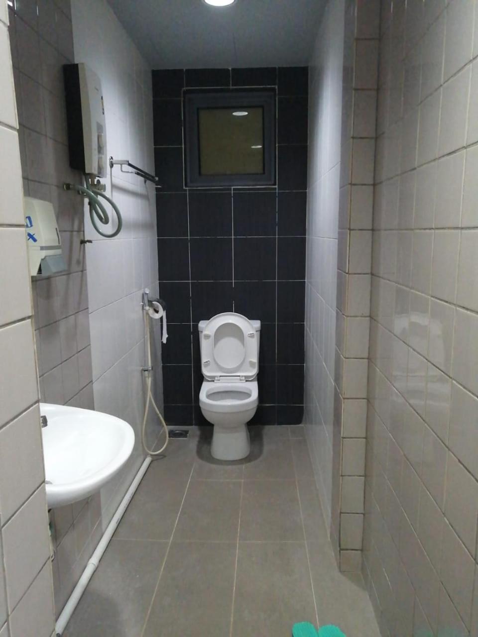 Hotel Rim Global Pj21 Kampong Baharu Sungai Way Kültér fotó